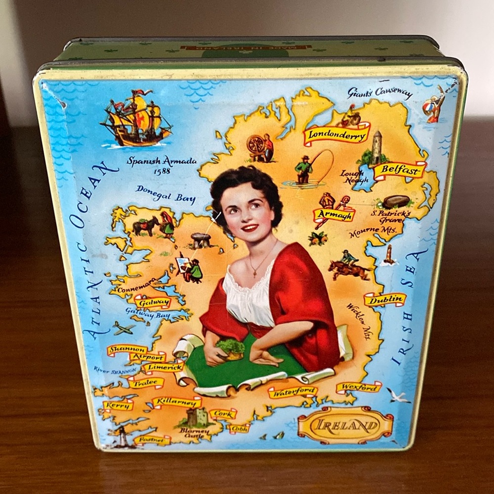 VTG ‘50s Ireland Map Candy Tin